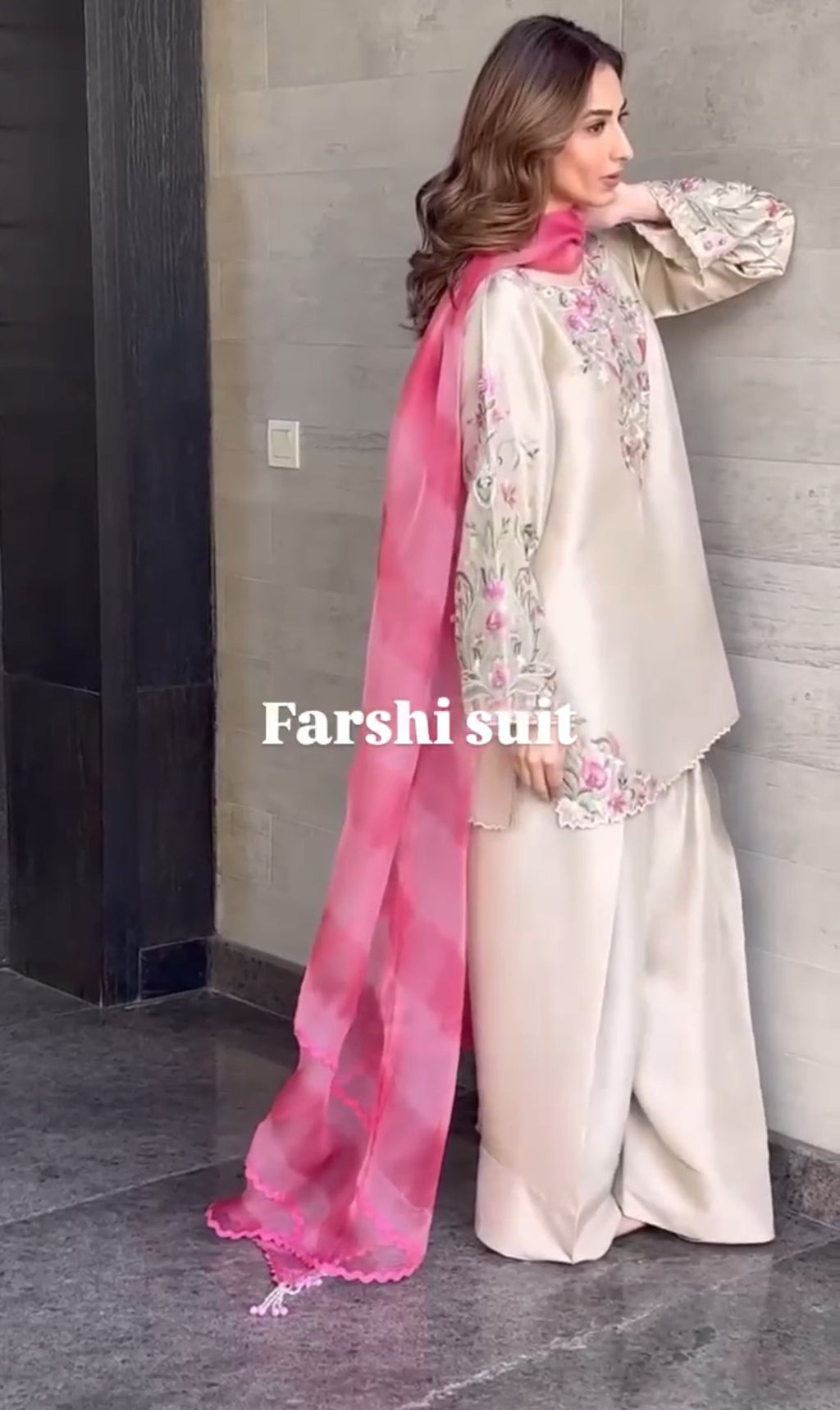 Lahriya Suit Set