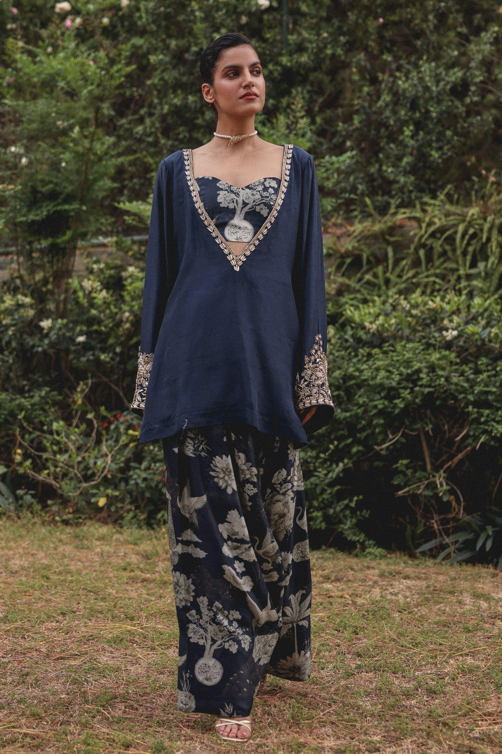 Navy blue floral Farsi
