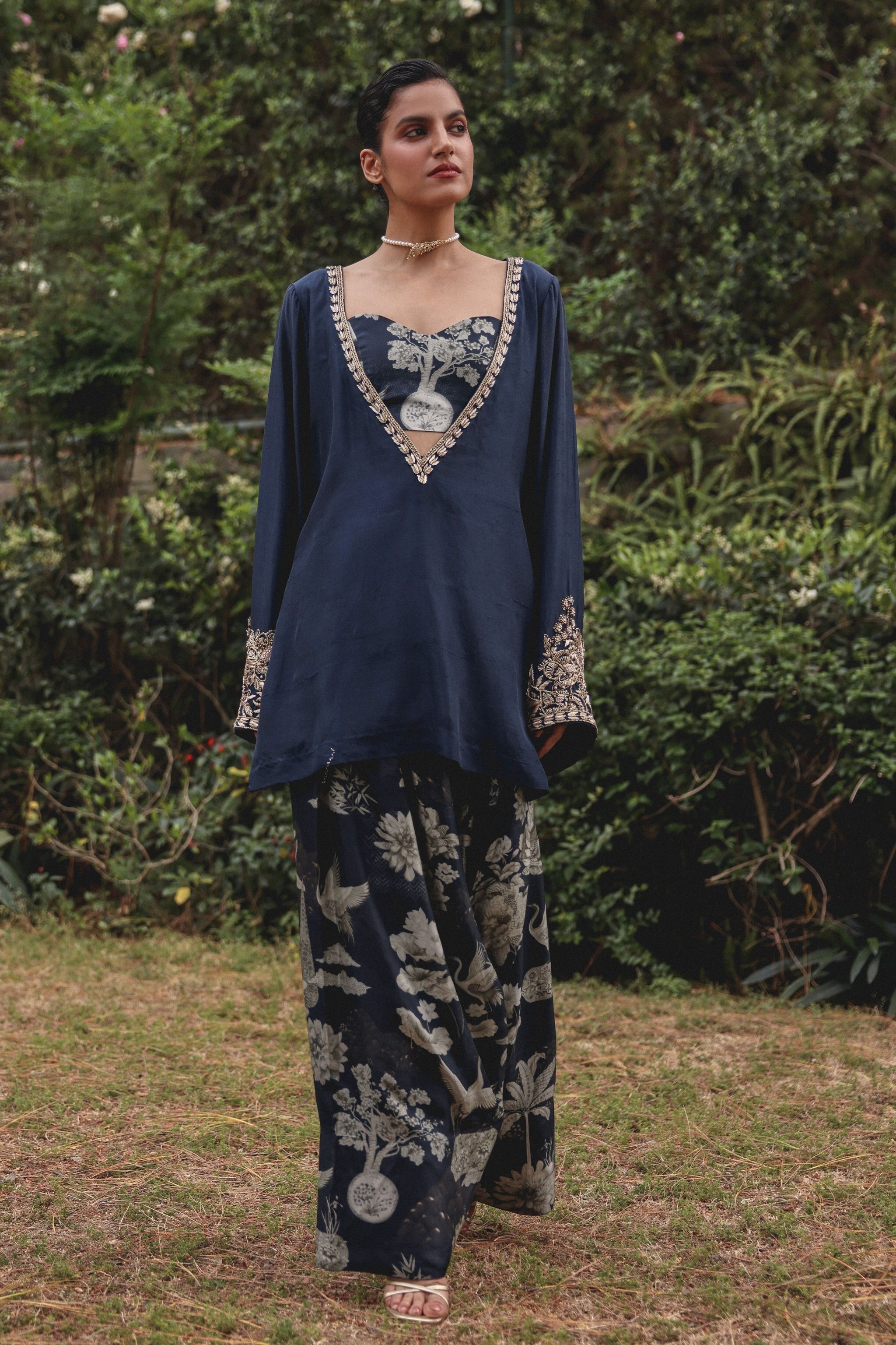 Navy blue floral Farsi