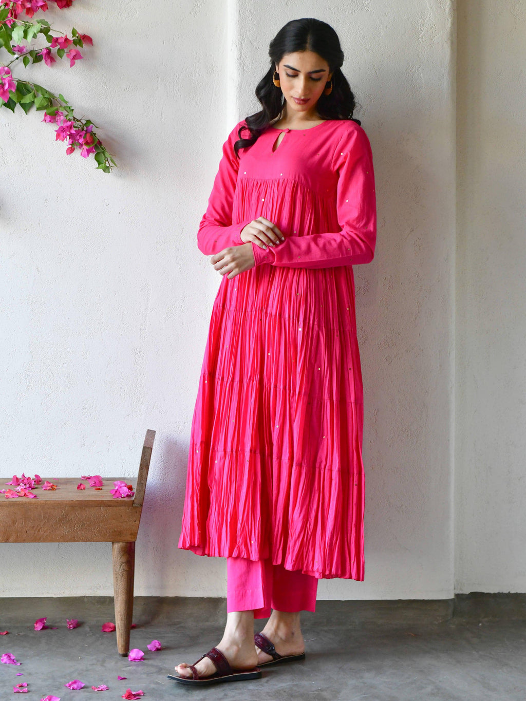 Gulabi Ghera Kurta Set